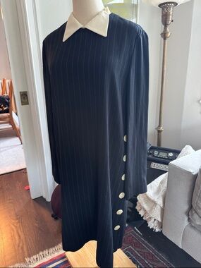 Liz Claiborne navy Pinstripe Shift Dress with detachable Collar